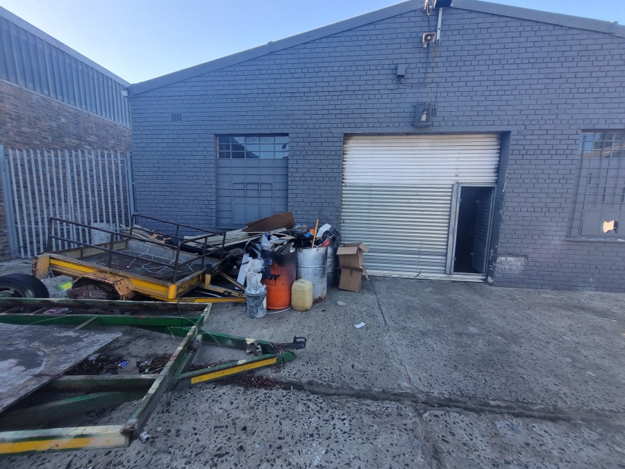 To Let commercial Property for Rent in Triangle Farm Western Cape